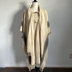 Hand-Woven Wool Poncho Cream/Brown Fringed Shawl Cape w Wooden Toggle Buttons
